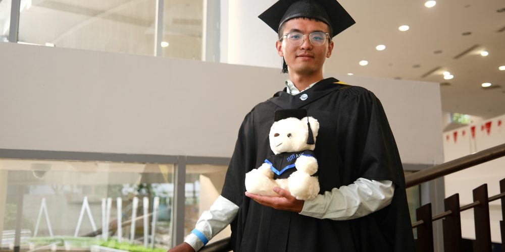 Li Dong 1